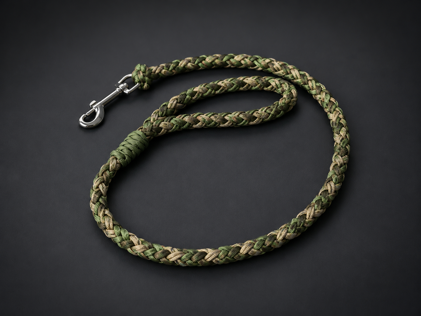 3ft 8 cord large snap hook Green & Khaki Braided Paracord Animal Lead
