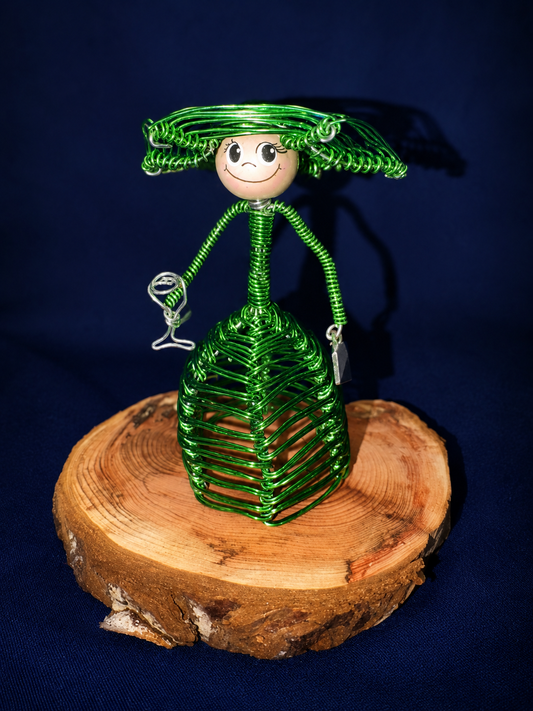 Edwardian-inspired wire sculpture figures with elegant vintage charm.”