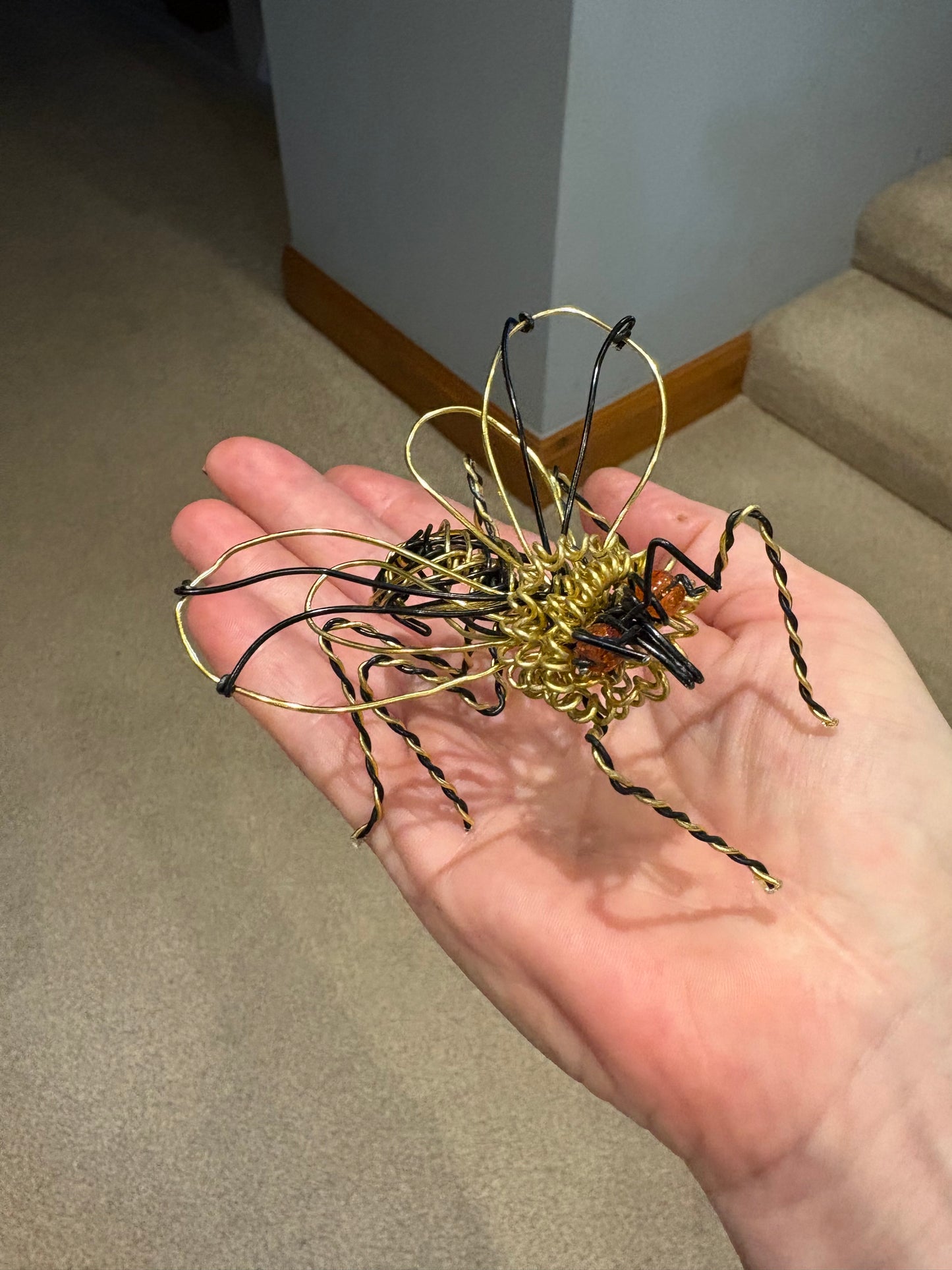 Manchester Bee – Wire Sculpture