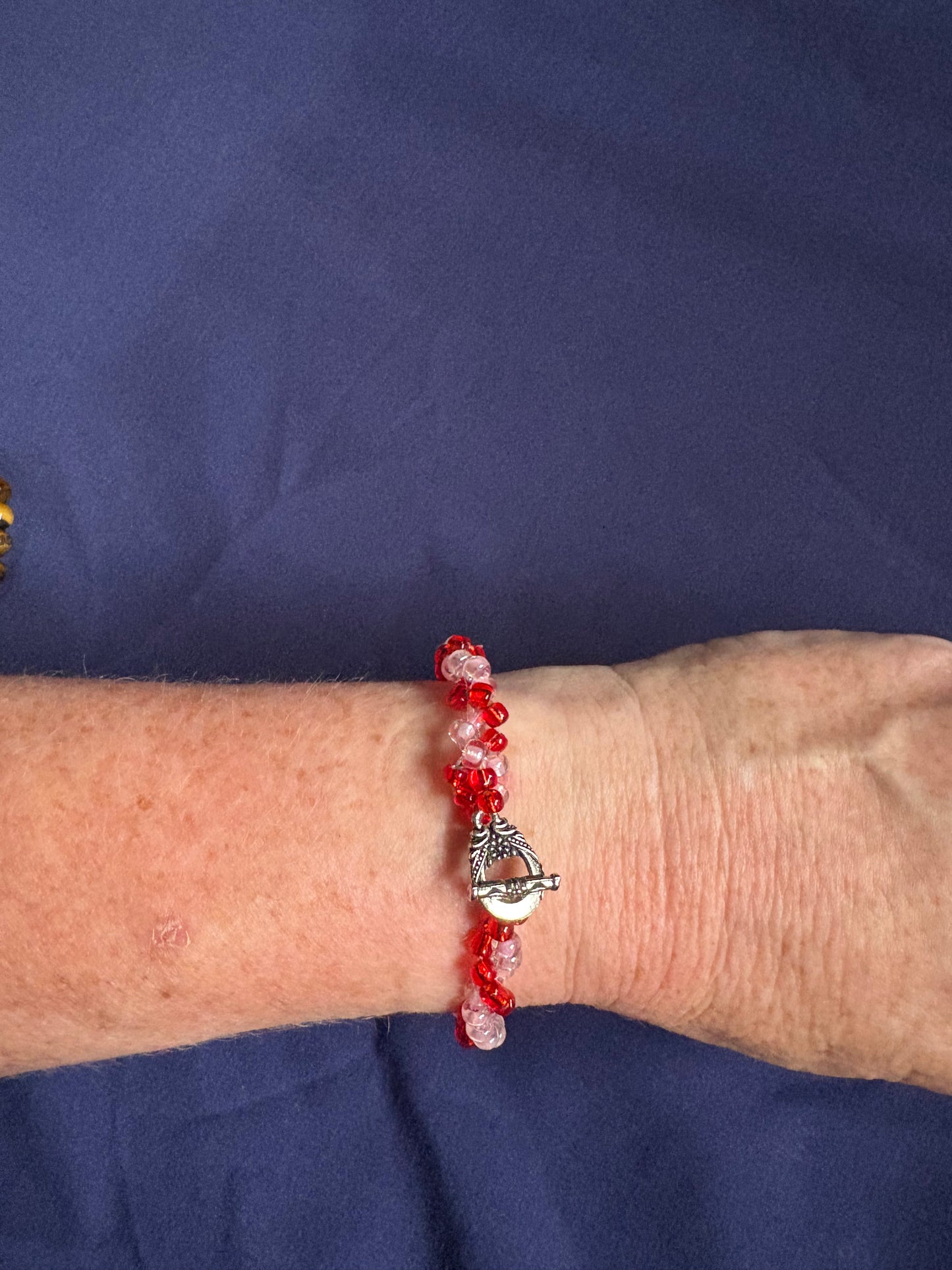 Red & white miyuka Beaded Twist Bracelet