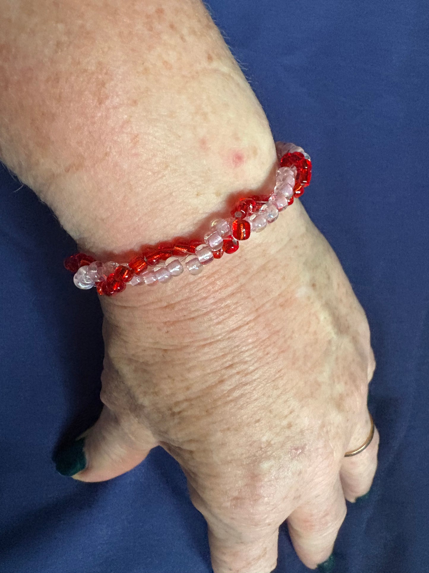 Red & white miyuka Beaded Twist Bracelet