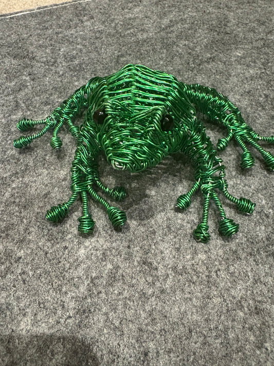 Green Aluminium Wire Frog Sculpture - Handcrafted House or Garden Art