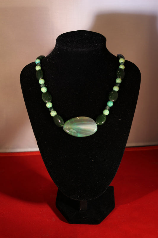 19" Jade Green Agate Necklace with Sterling Silver Clasp