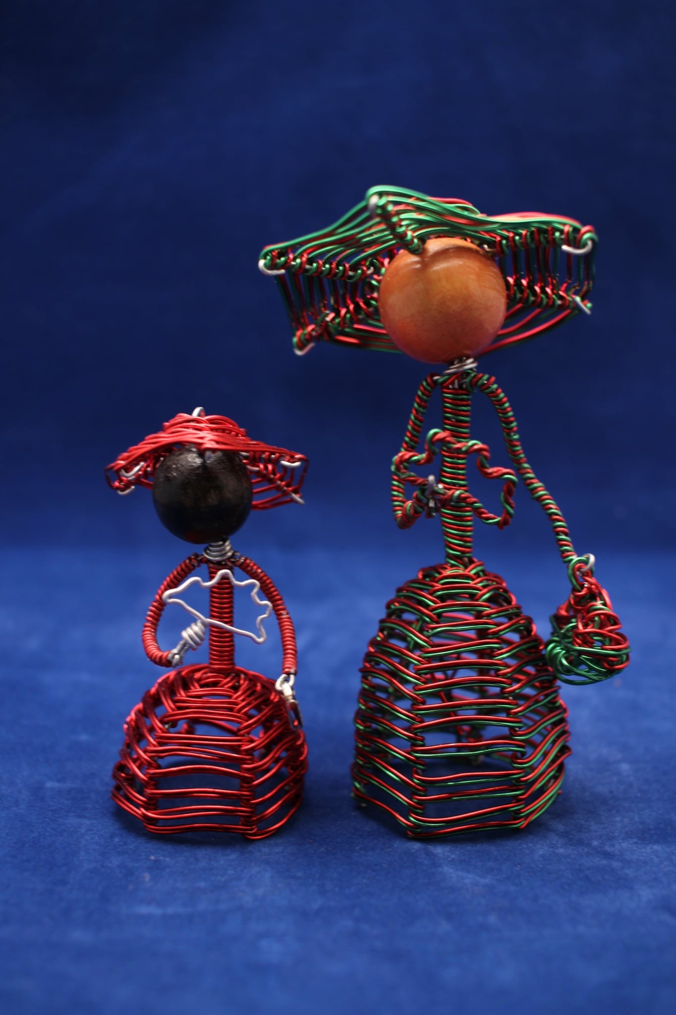 Aluminium Wire ladies with fan and hand bag.