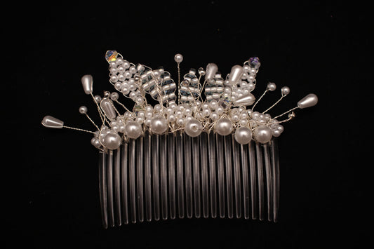 Handmade Pearl & Crystal Bridal Hair Comb – Wedding Hair Accessory