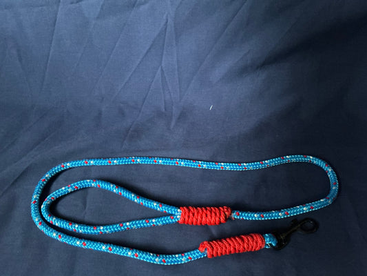 Blue & Red 4ft Rope Dog Leash with Reinforced Handle.