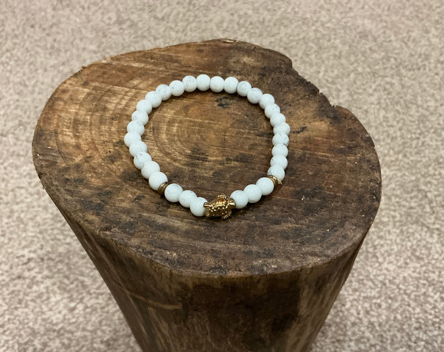 Howlite Beaded Bracelet with Rectangular Gemstone