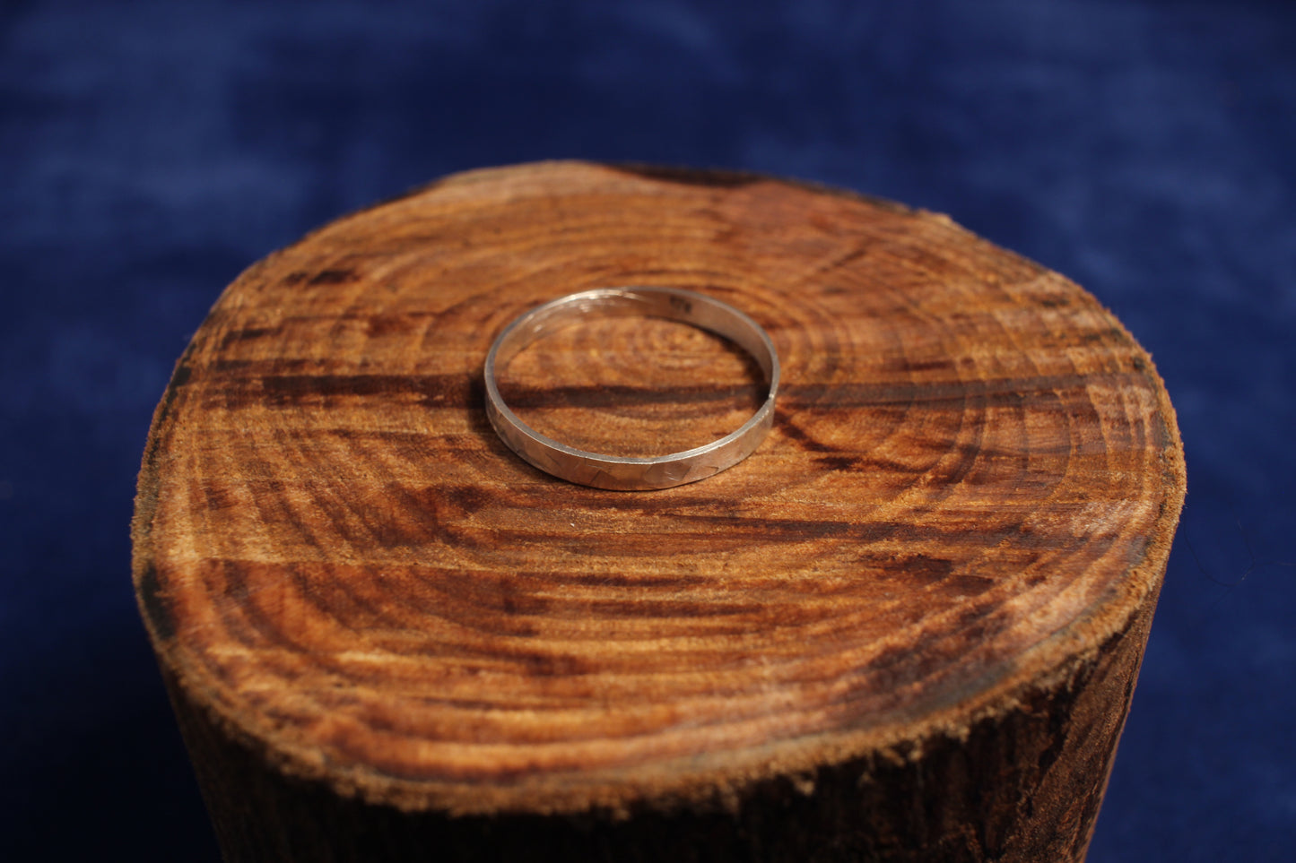 Sterling Silver2.7mm Hammered Ring size Y