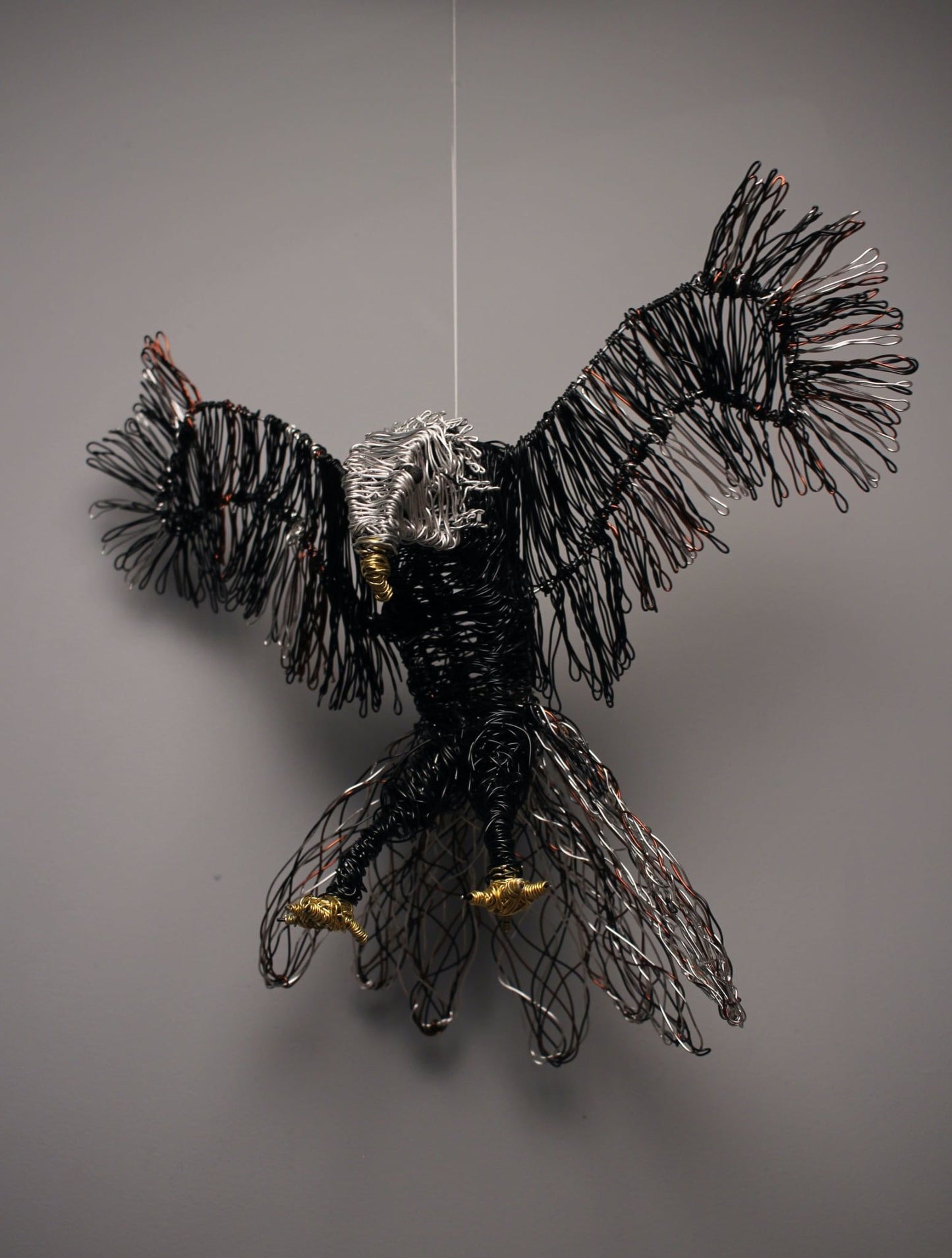 Wings of Sovereignty – 14" Aluminium Wire-Wrapped Eagle