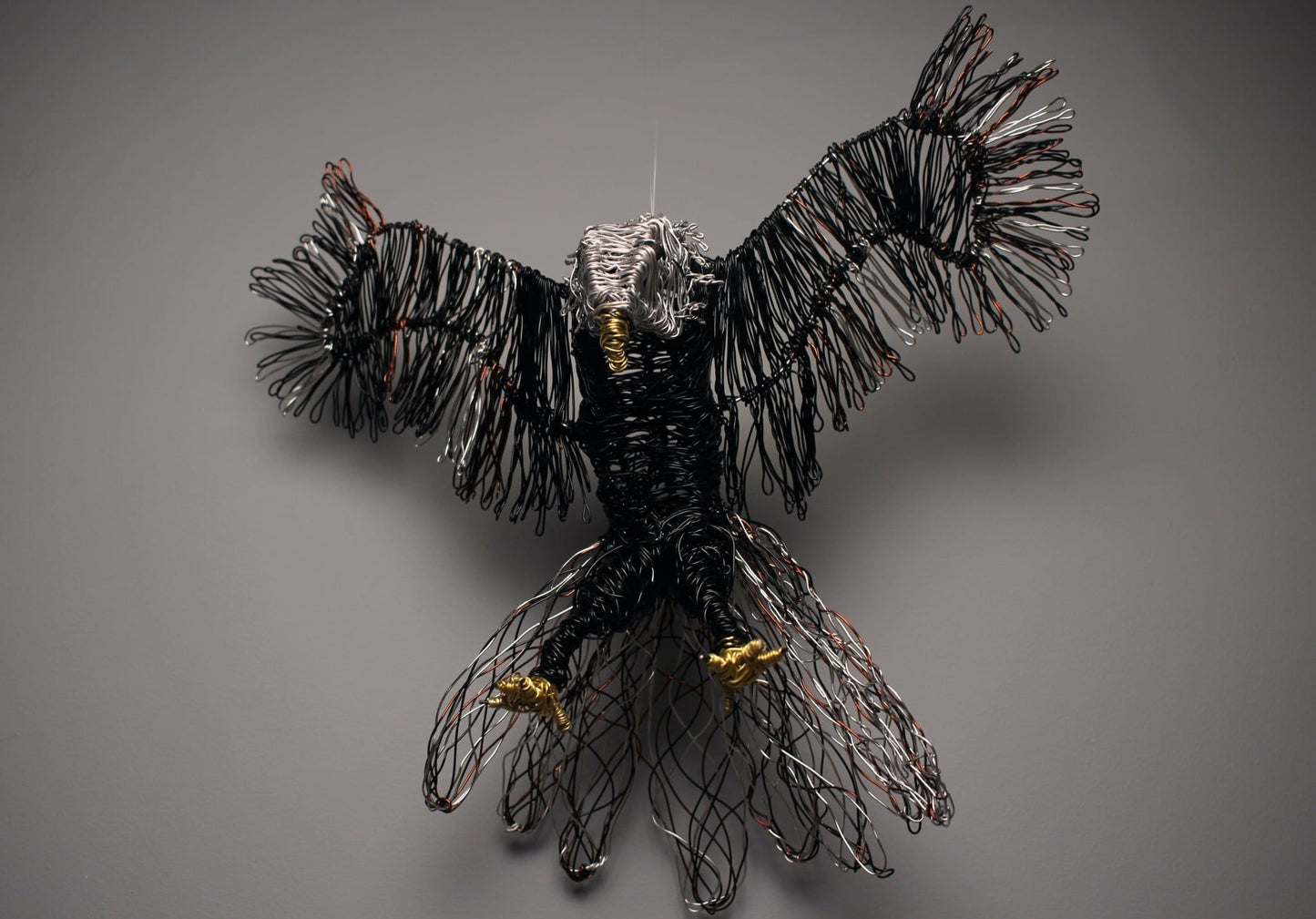 Wings of Sovereignty – 14" Aluminium Wire-Wrapped Eagle